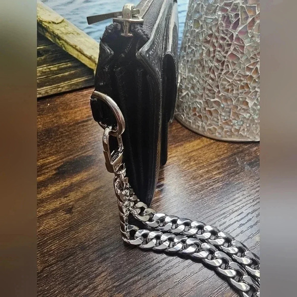 Louis Vuitton Electric Leather Clutch/Wristlet - Picture 3 of 16